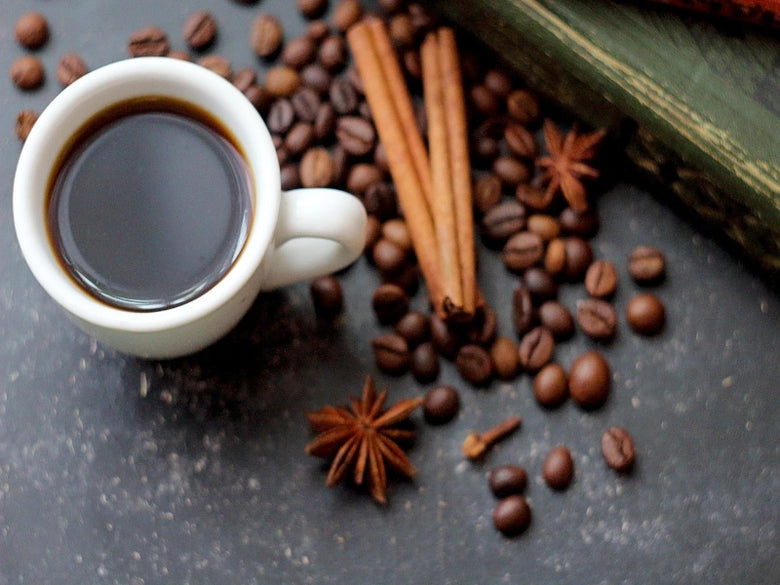 How Much Cinnamon in Coffee: Perfect Balance for Flavor
